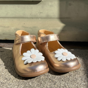 Stand Up Daisy - POM D'API – Image 2
